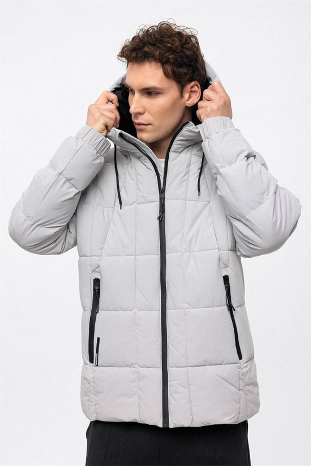 Açık Gri Kapüşonlu Su İtici Termostatik Ölçüm Yapabilen Puffer Mont