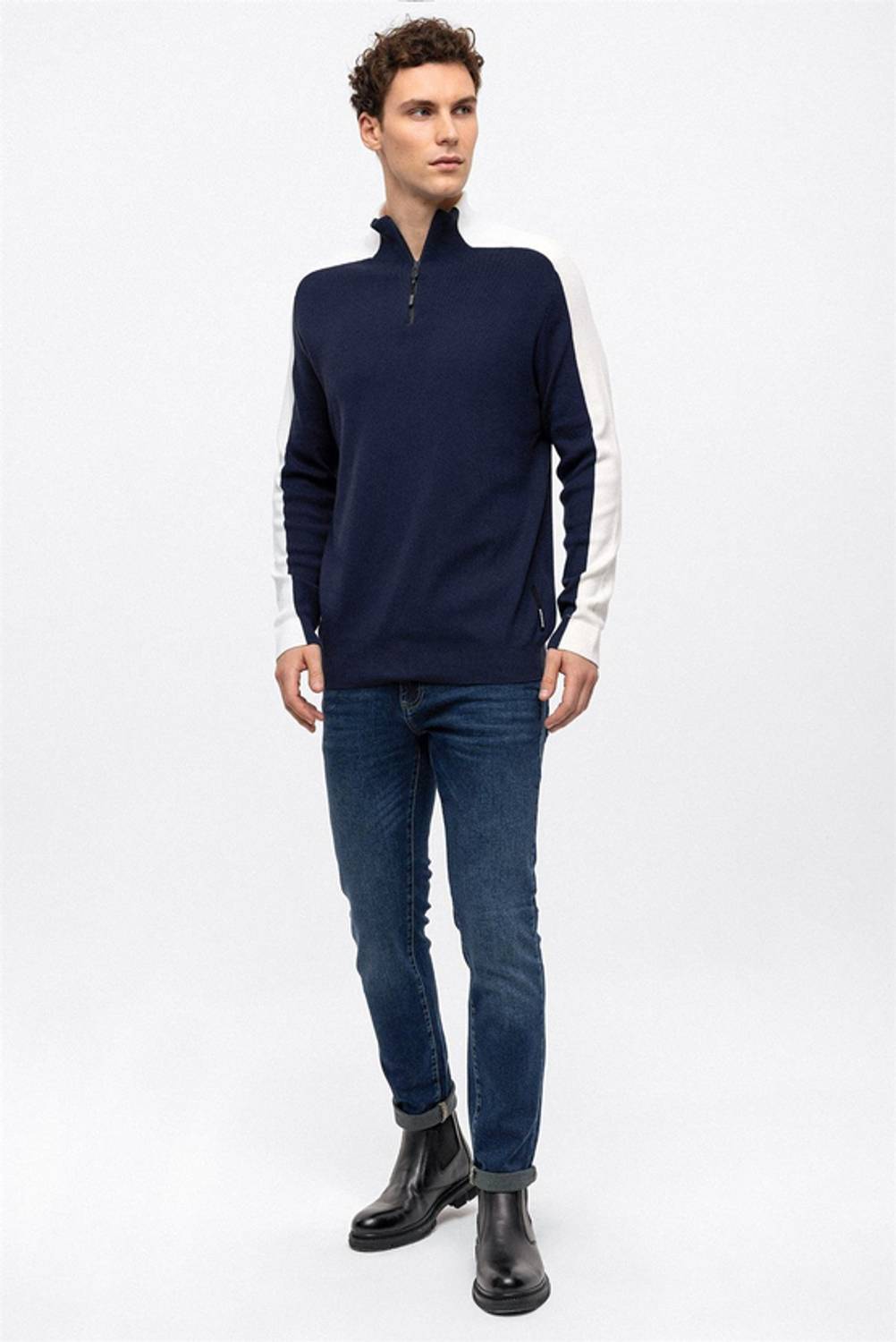 Lacivert Dik Yaka Fermuarlı Triko Kazak