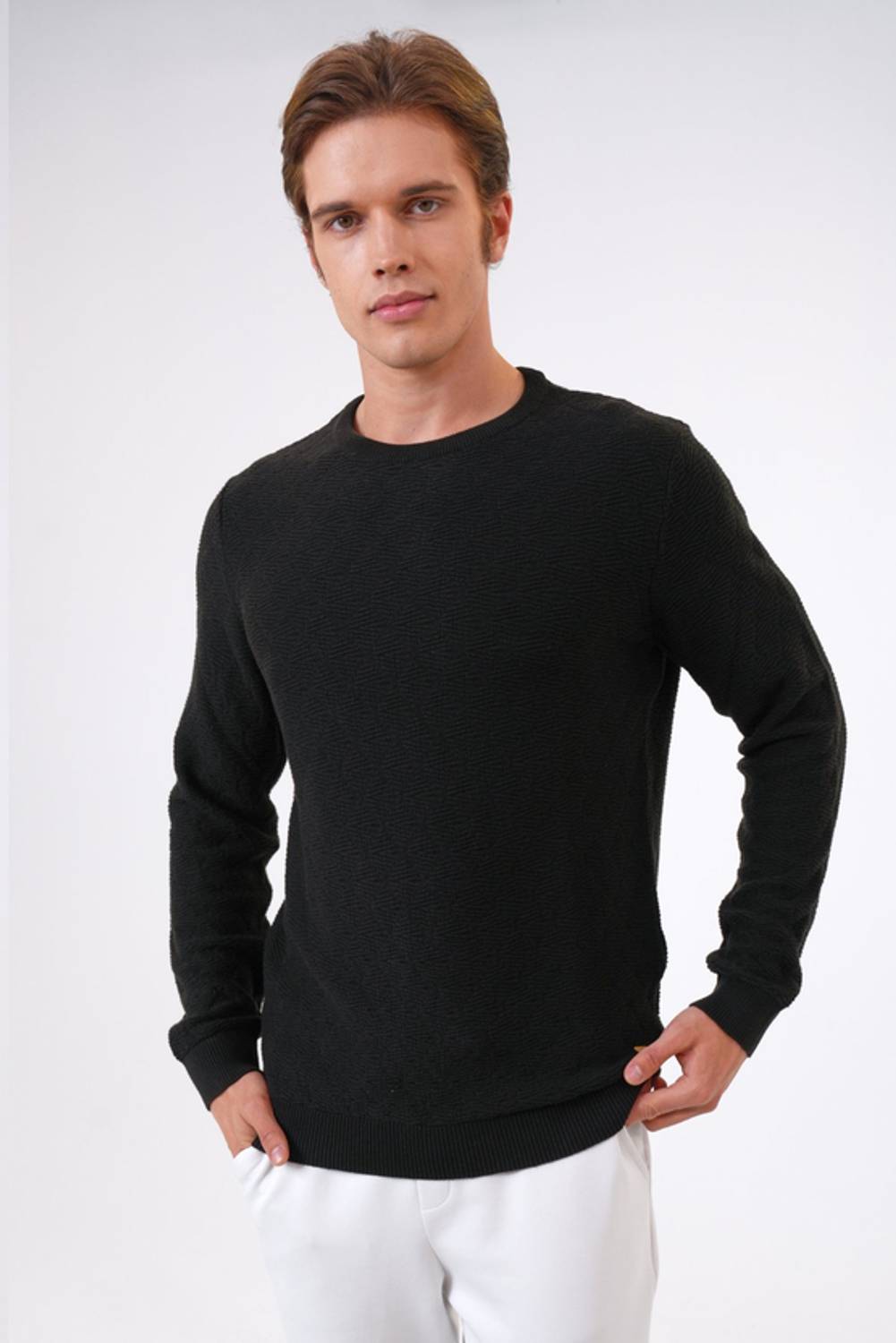 BİSİKLET YAKA JAKARLI TRİKO