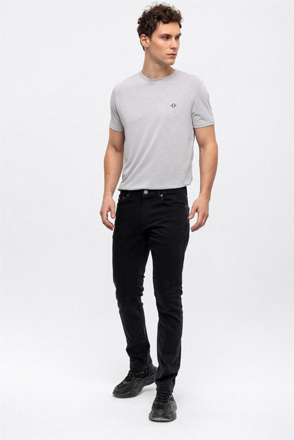 Black Rinse Wash Denim 5-Pocket Slim Fit Trousers, Made from 98% Cotton and 2% Elastane, Available in Sizes 31 to 38