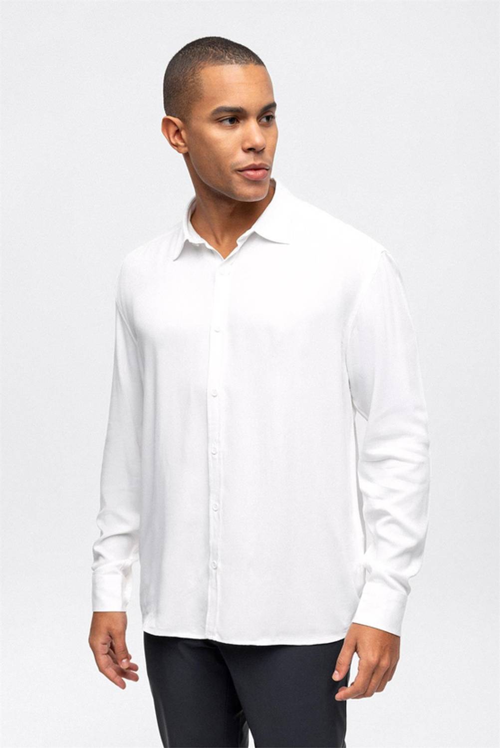 Beyaz Loose Kalıp Gömlek