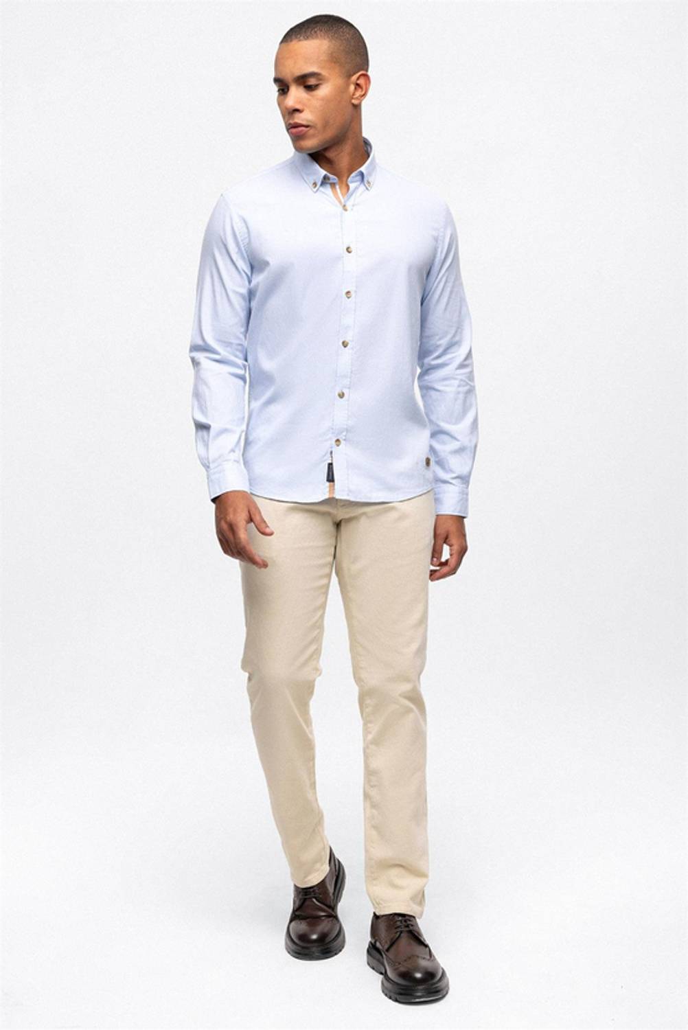 Açık Mavi Düğmeli Yaka Slim Fit Gömlek