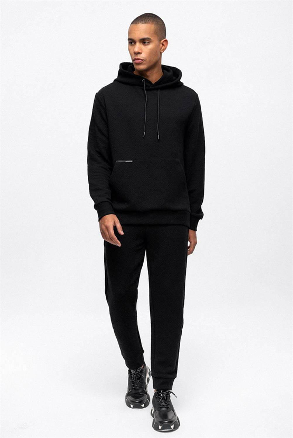 Siyah Regular Fit Kapüşonlu Jakarlı Sweatshirt