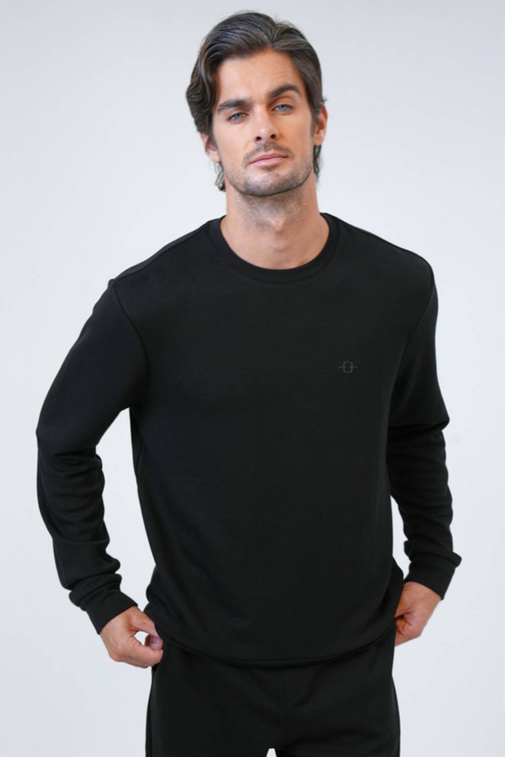 Светр з принтом на горловині для чоловіків, доступний у розмірах S, M, L, XL, XXL