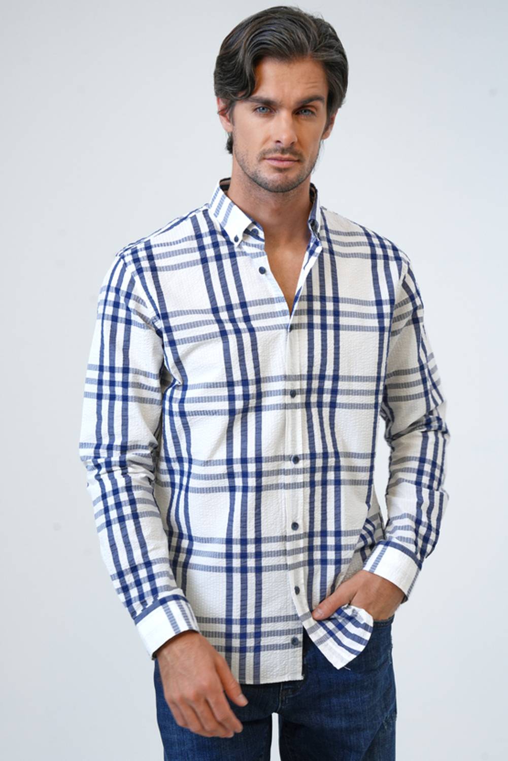 DÜĞMELİ YAKA DOKUMA GÖMLEK