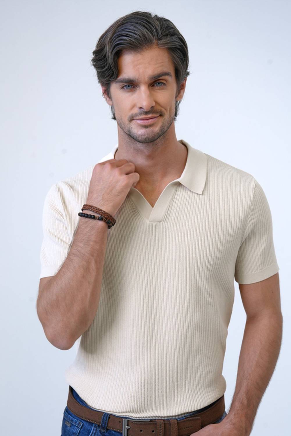 تي شيرت تريكو بقلنسوة بولو بأكمام قصيرة للرجال بأحجام XL، L، M، XXL