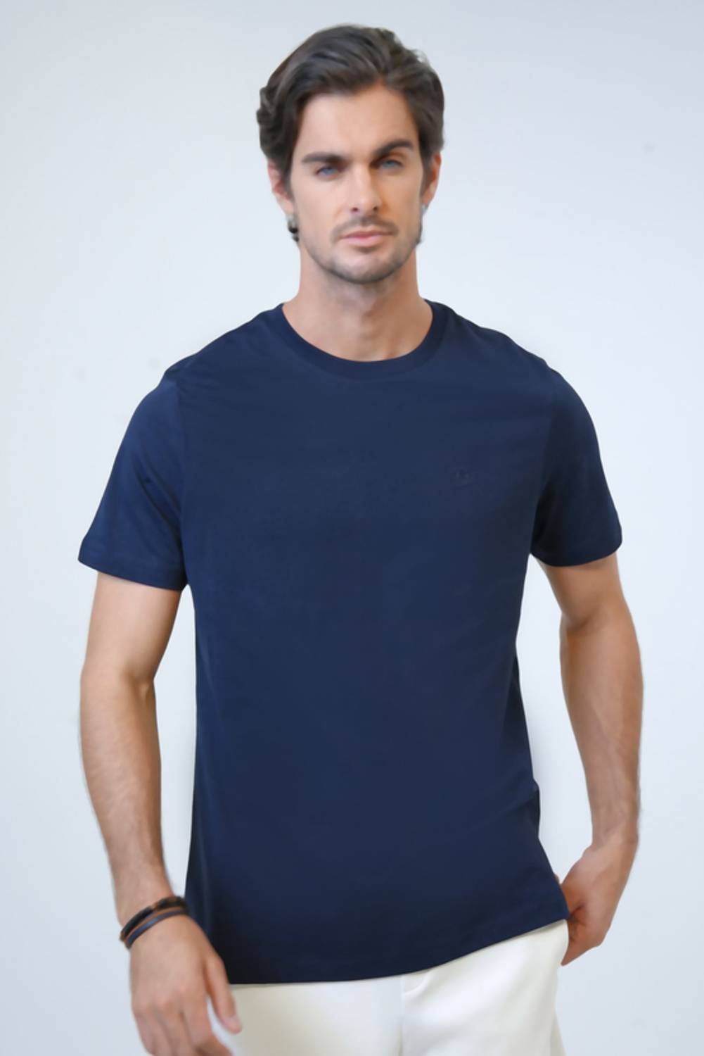 Чоловіча футболка з крутим дизайном, доступна в розмірах XL, L, M, XXL