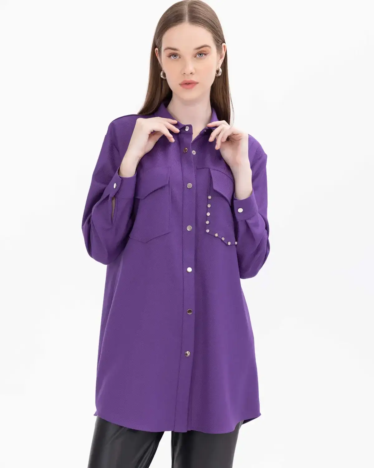 taş detaylı cepli gömlek