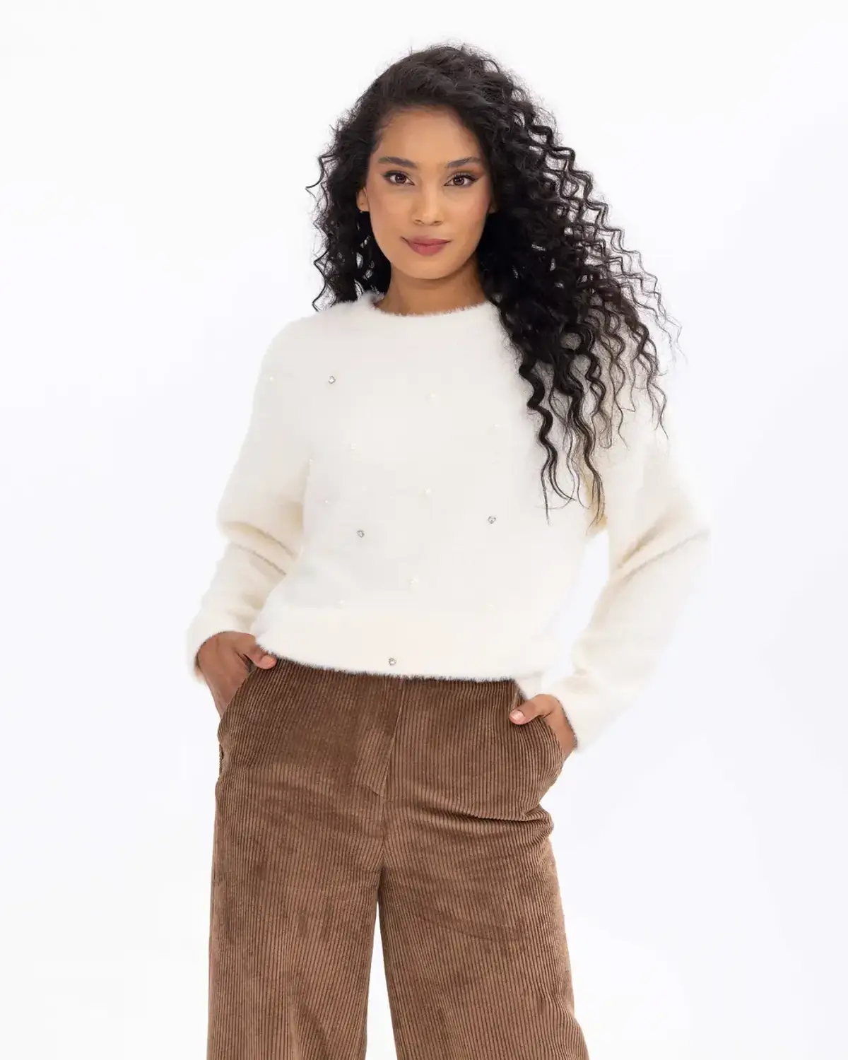 taş ve i̇nci i̇şlemeli yuvarlak yakalı bluz