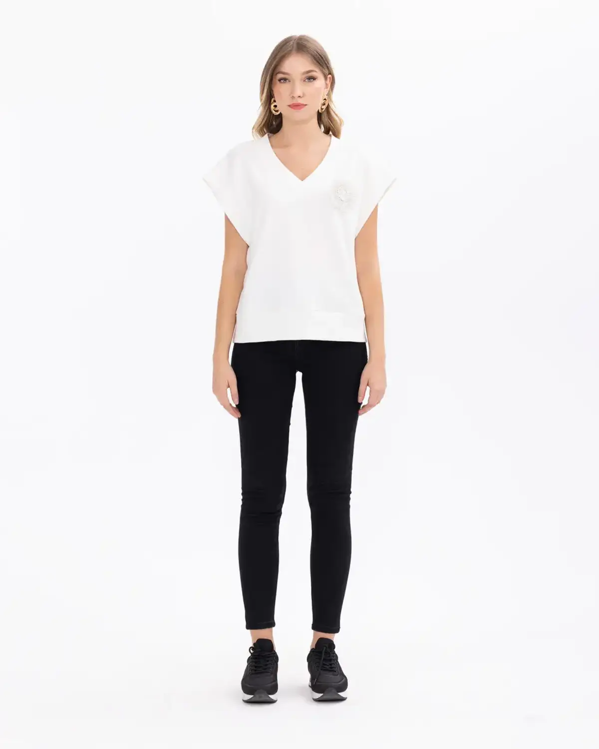 سُترات بدون أكمام بياقة على شكل V مع إكسسوارات من قماش محاك، تصميم عصري وراحة مريحة، مثالية للمناسبات اليومية والخاصة