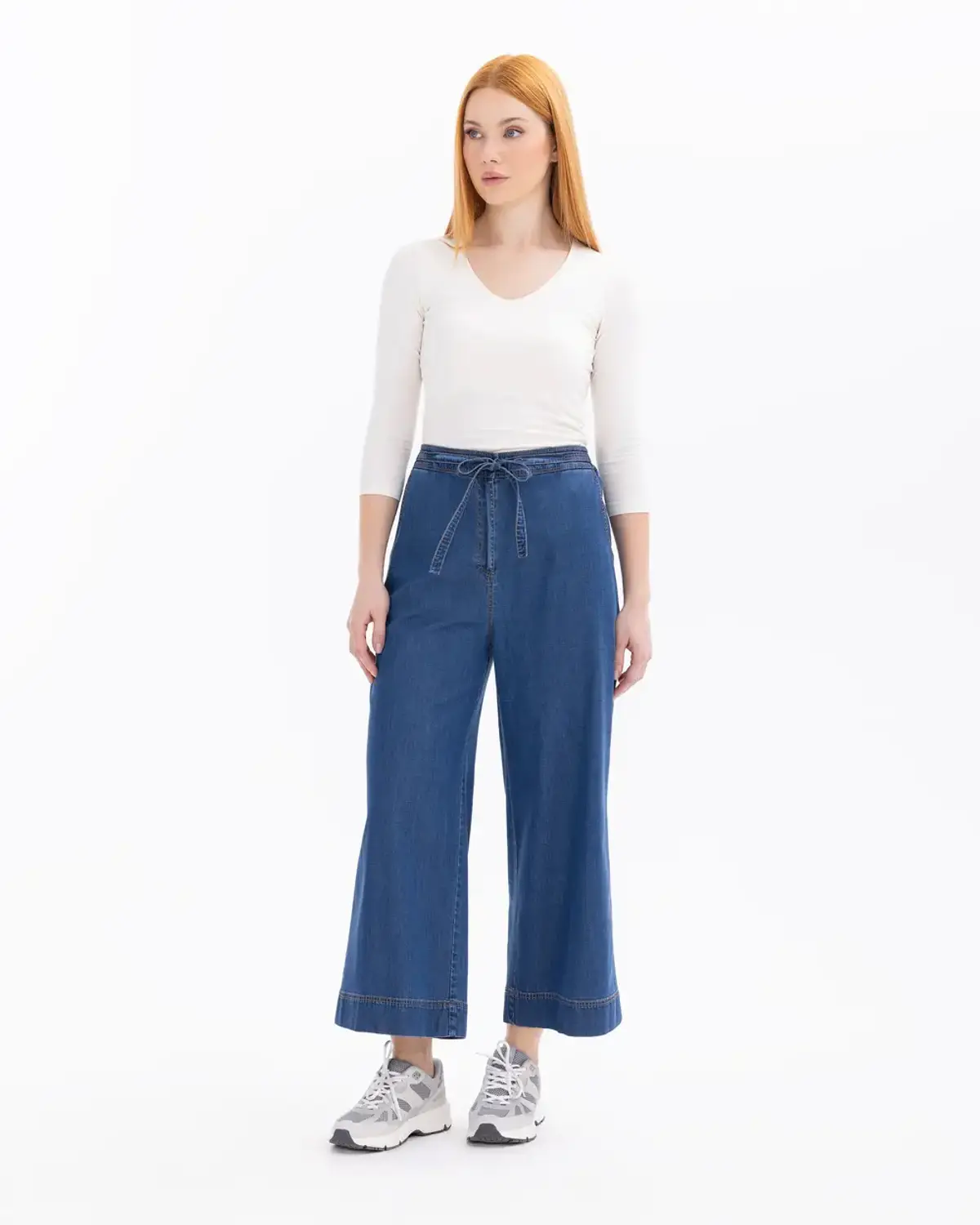 Wide-Leg Belted Jean Trousers with Pocket Details in Dark Blue, Comfortable Fit for Everyday Wear