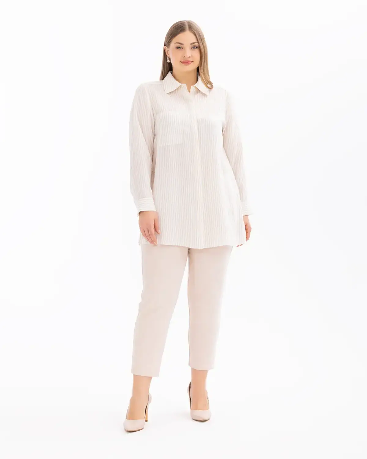 Сорочка великого розміру в смужку з кишенями, ідеальна для повсякденного використання, зручний крої для комфортного стилю