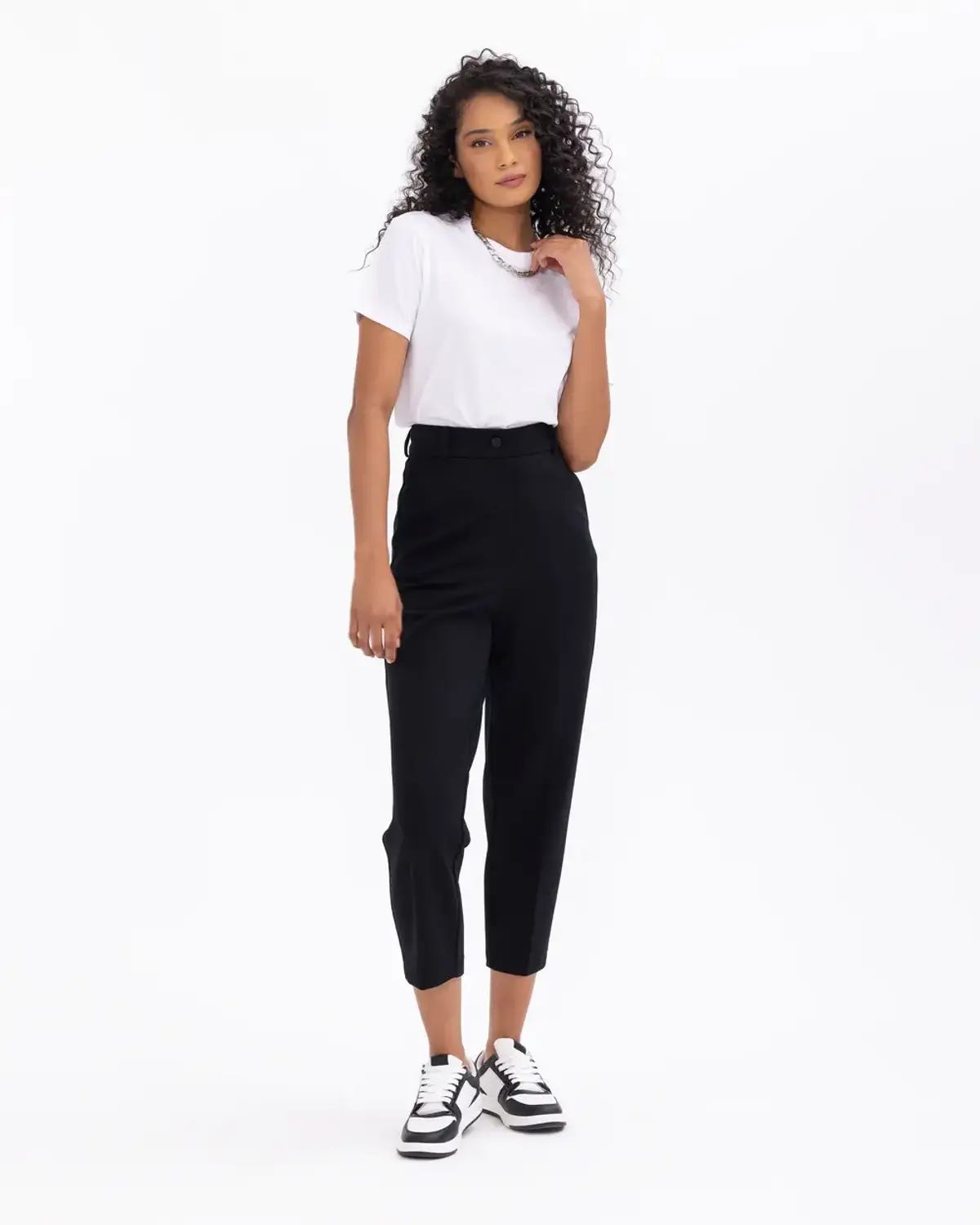 Шикові червоні брюки довжини до щиколотки з класичним кроєм для стильного вигляду