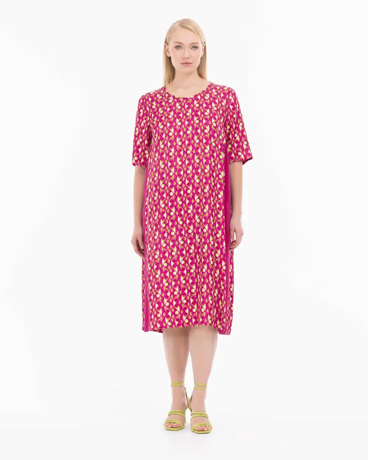 Plus Size Satin Look Geometric Print Dress with Short Sleeves and Round Neck in Fuchsia
