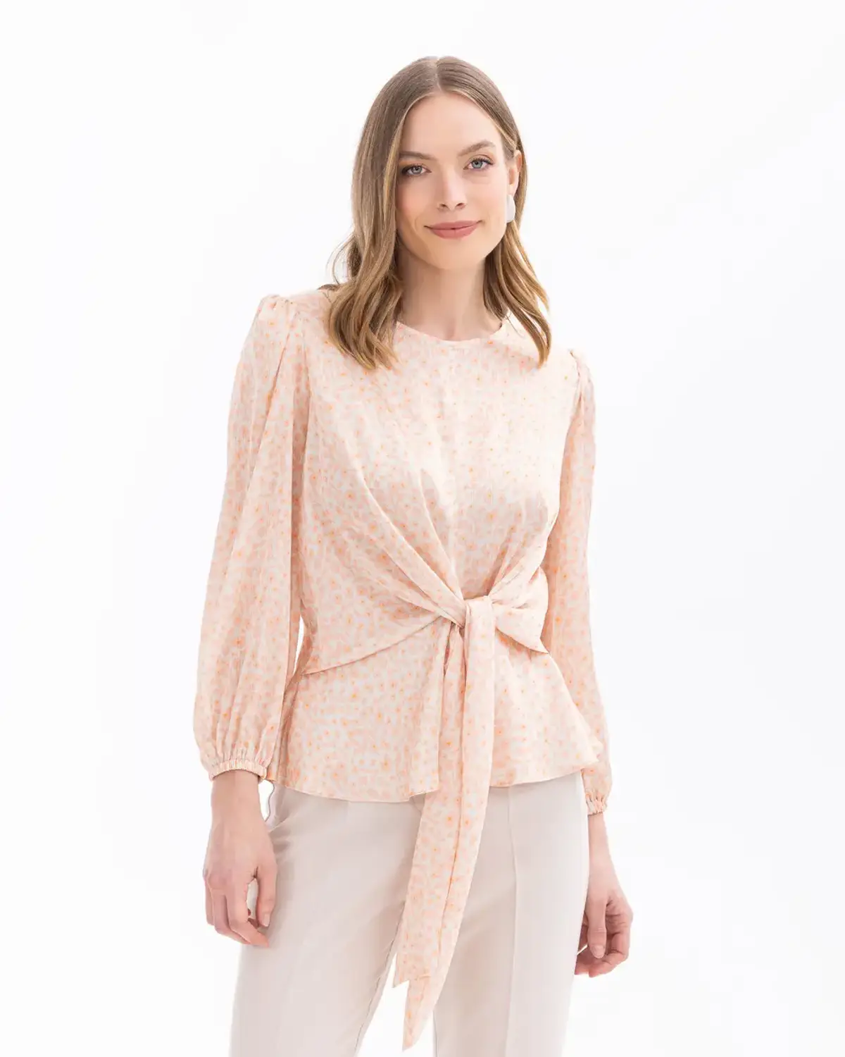 çiçek desenli beli büzgülü bluz