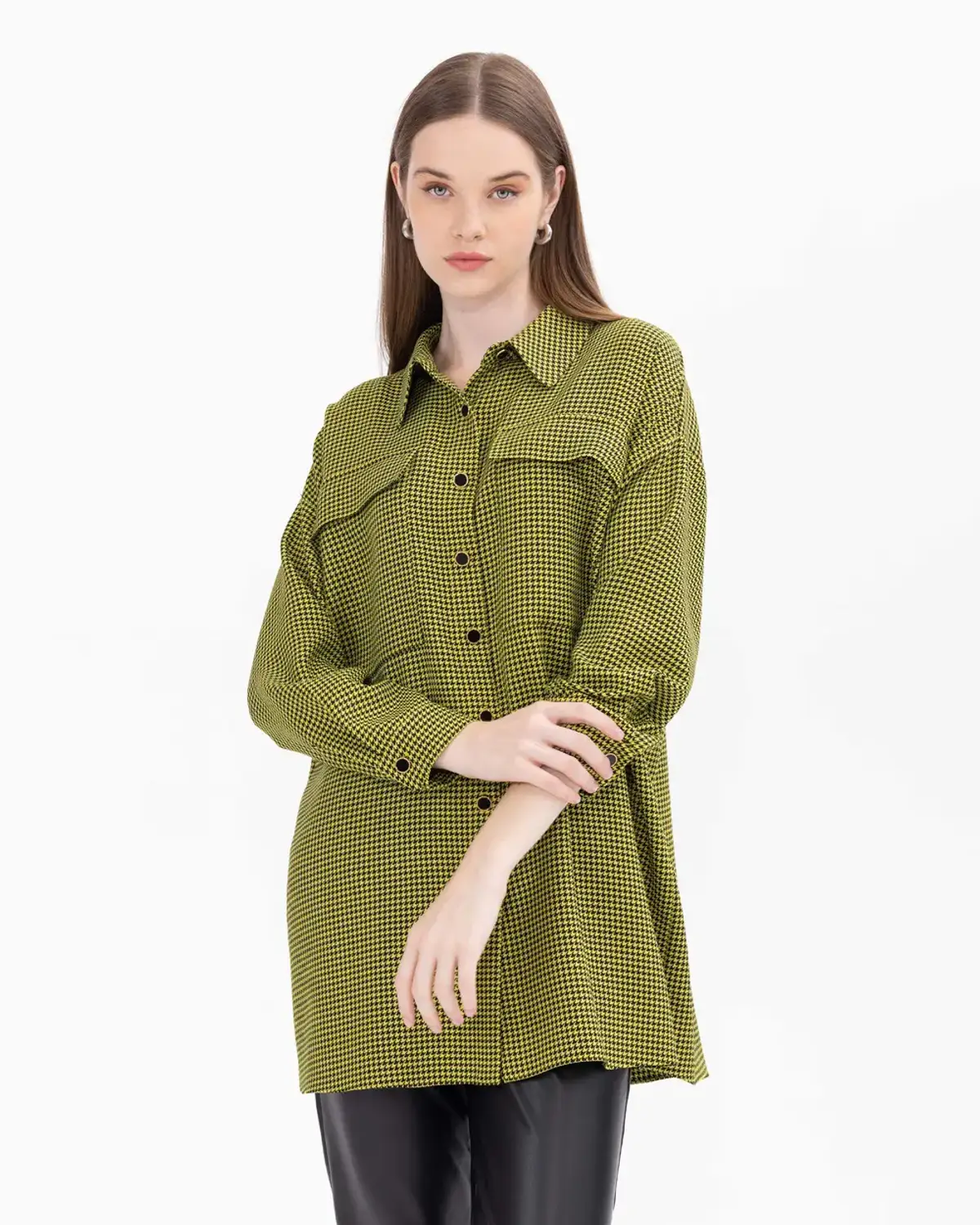 kazayağı desenli cep detaylı gömlek