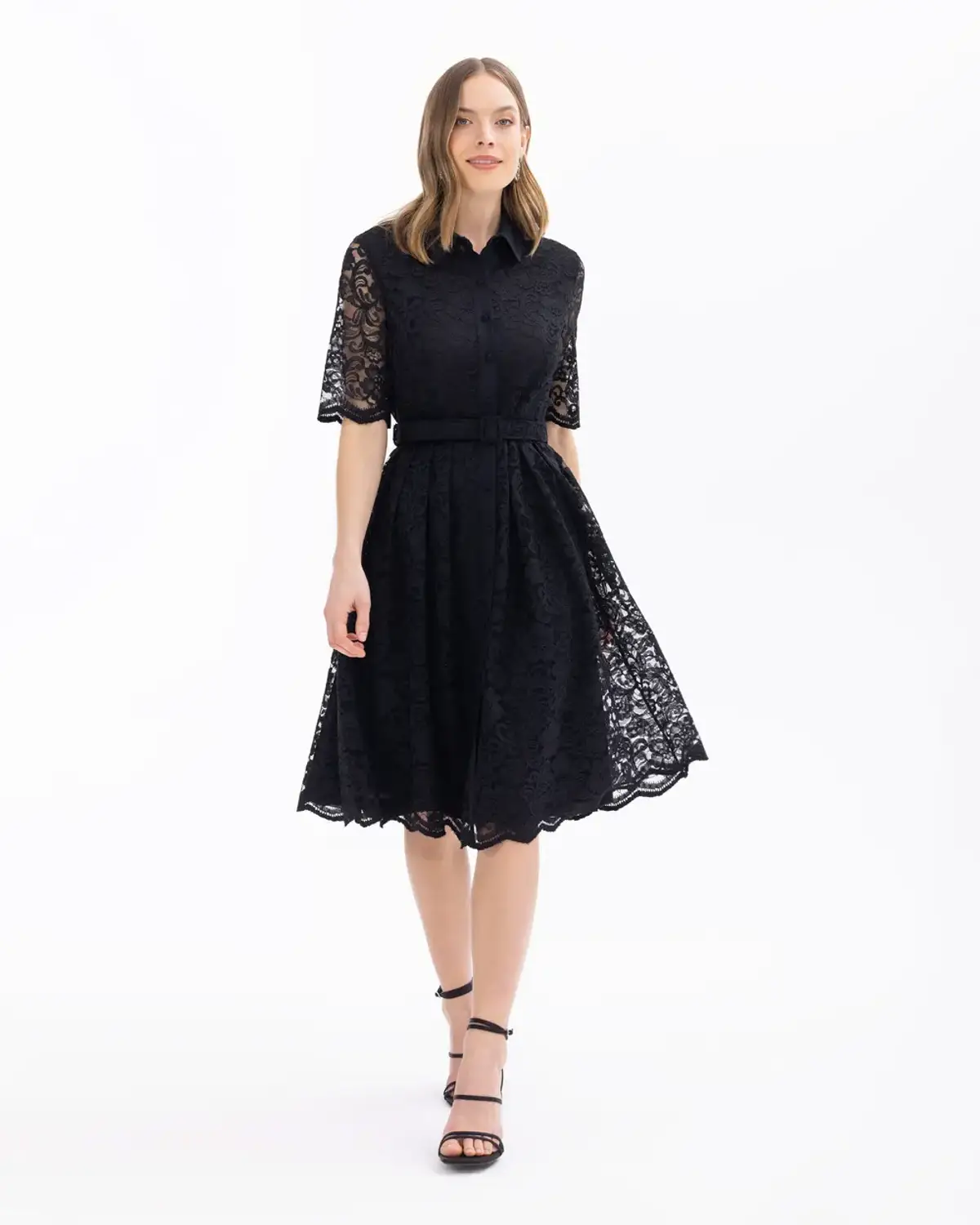 pileli kemer detaylı dantel elbise