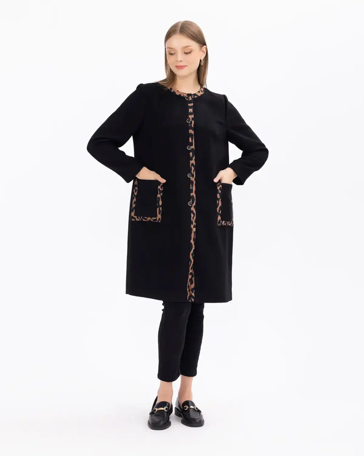 büyük beden leopar desen detaylı cepli kap