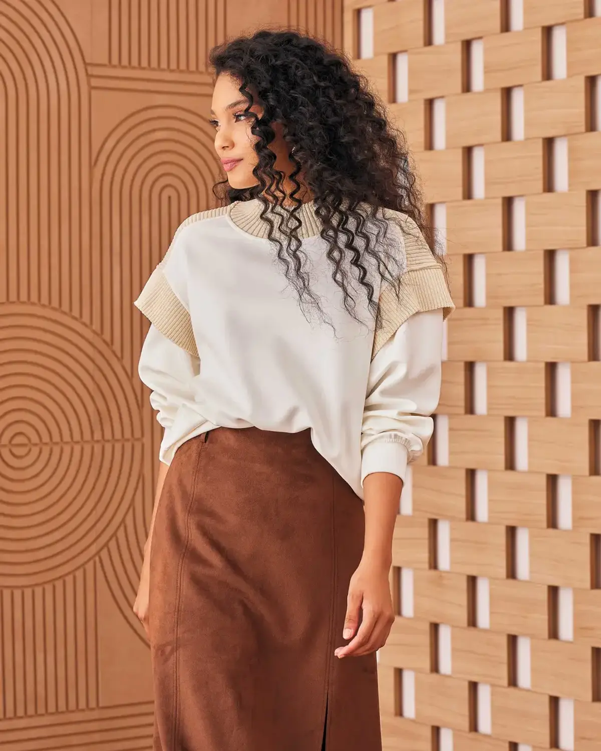 omuz detaylı ribanalı çift kumaşlı sweatshirt