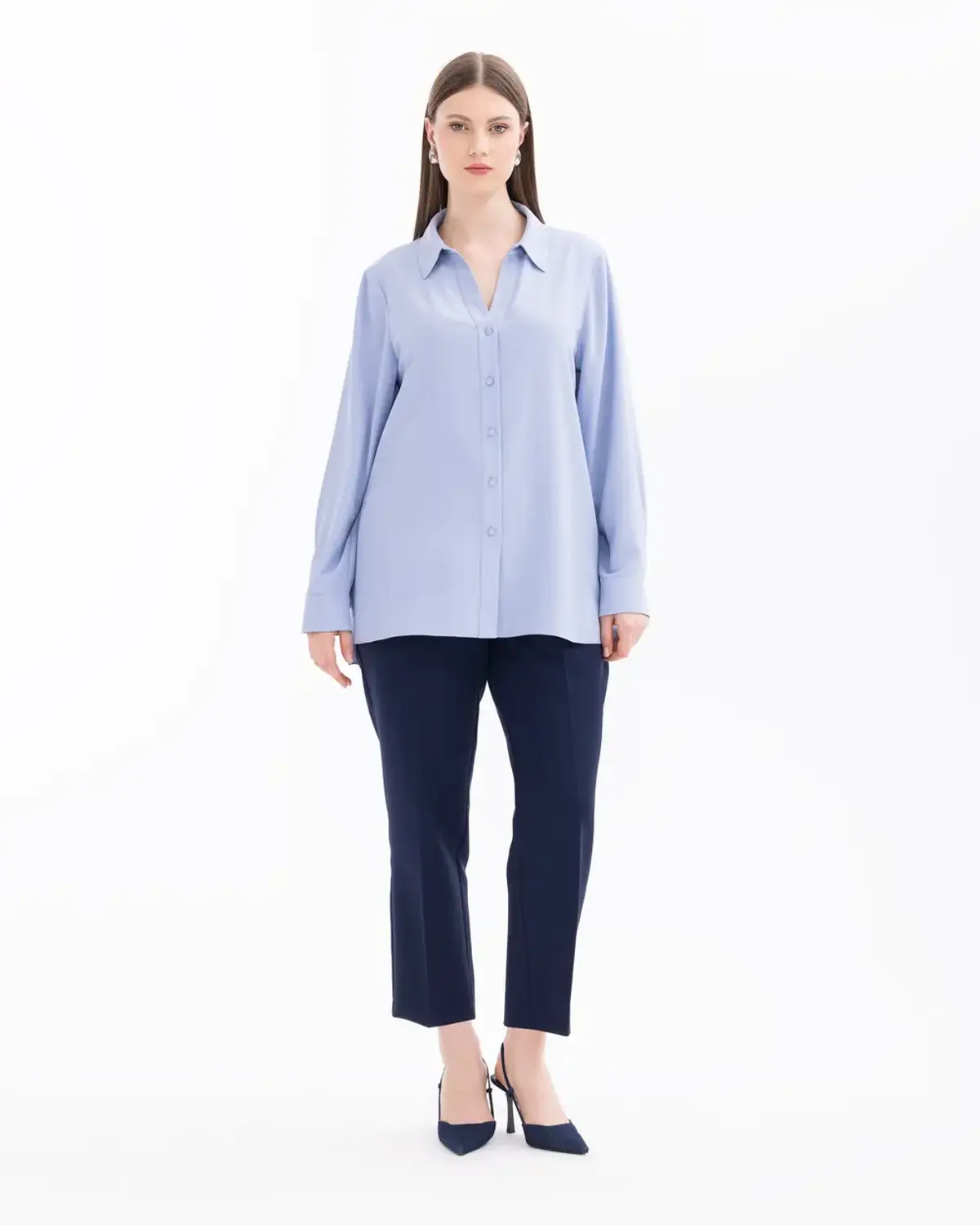 Сукня з довгими рукавами на великі розміри з гудзиками для стильного та комфортного вигляду доступна у блакитному, чорному, зеленому кольорах