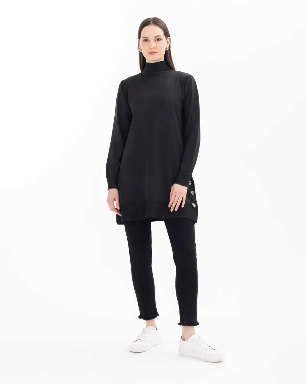 Туника из трикотажа с воротником-стойкой и пуговицами, длинный рукав, материал 65% вискоза, 35% полиамид, идеальна для повседневной и вечеринок