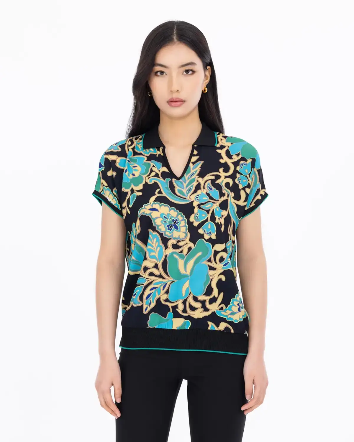 Рубашка с принтом, V-образным вырезом и эластичным поясом, стильная и удобная, короткий рукав, 100% полиэстер, цвет черный