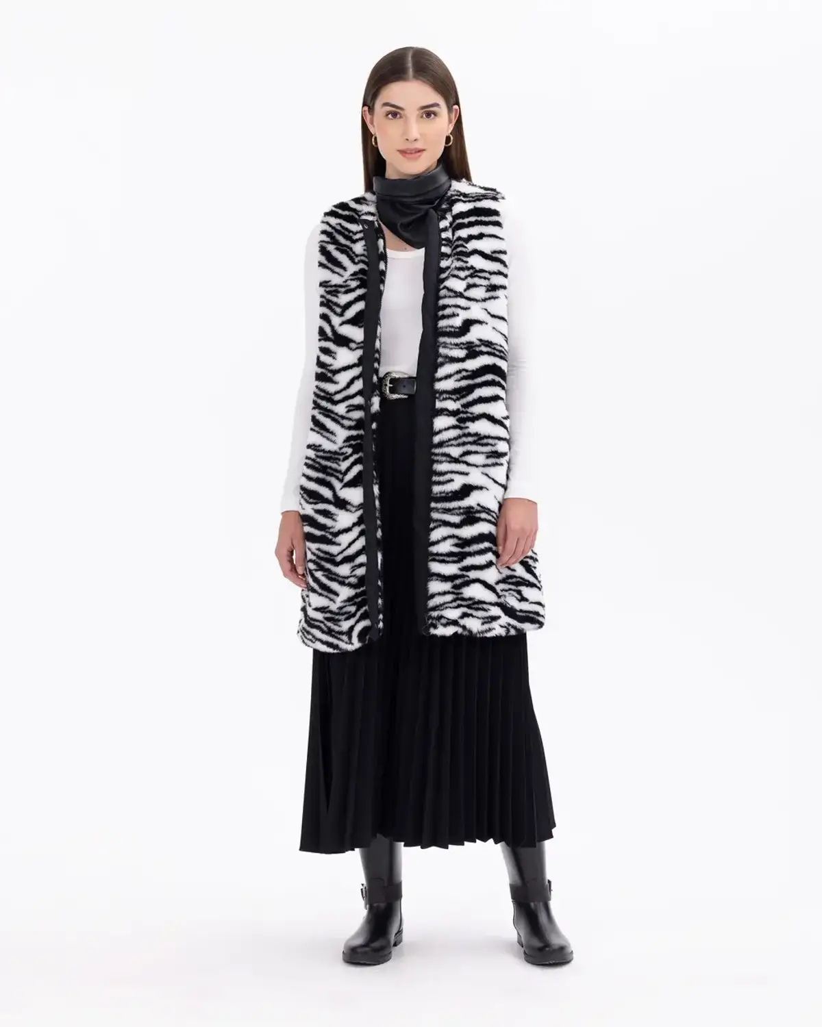 Жилет з шкіри зебри, м'який плюш, чорнобілий, для стильних повсякденних та особливих моментів, доступний у розмірах 36-40