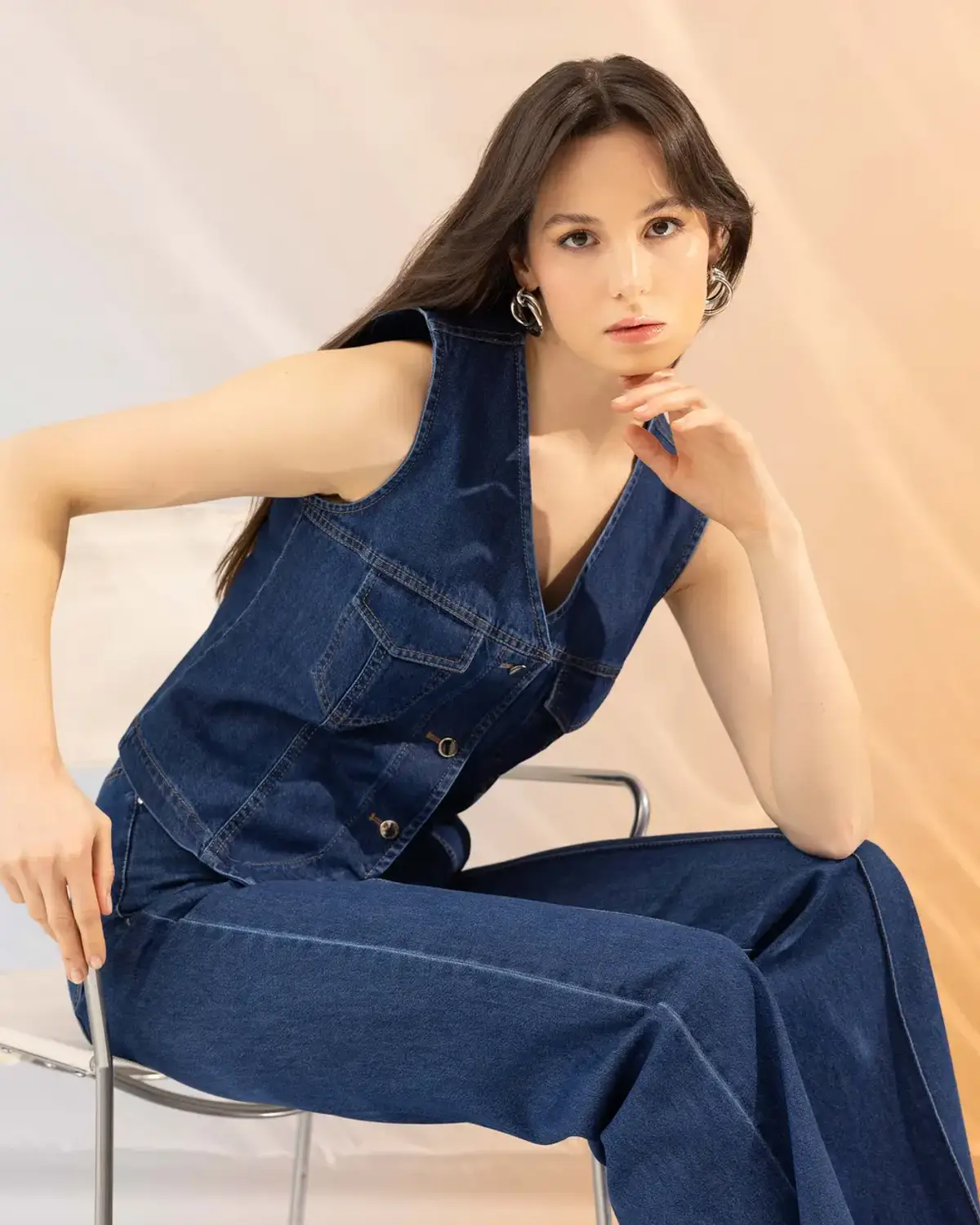 v yaka düğmeli bel boy jean yelek