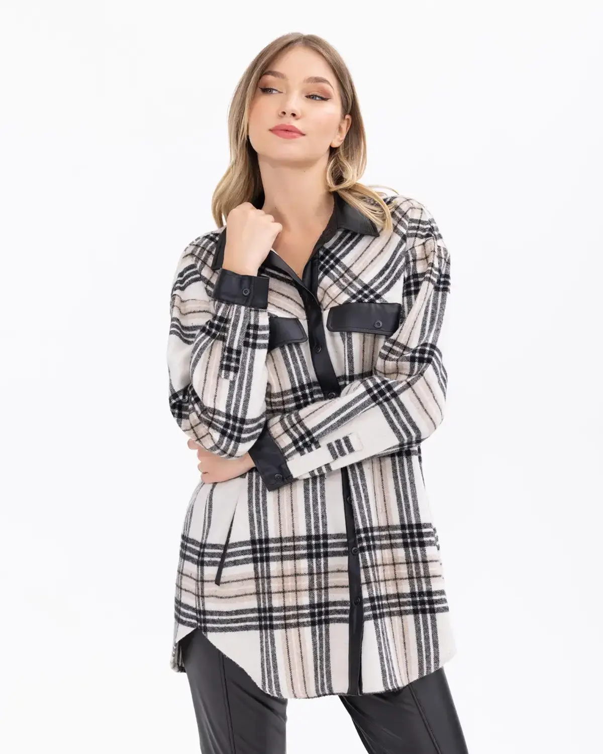 ekose desenli suni deri detaylı gömlek