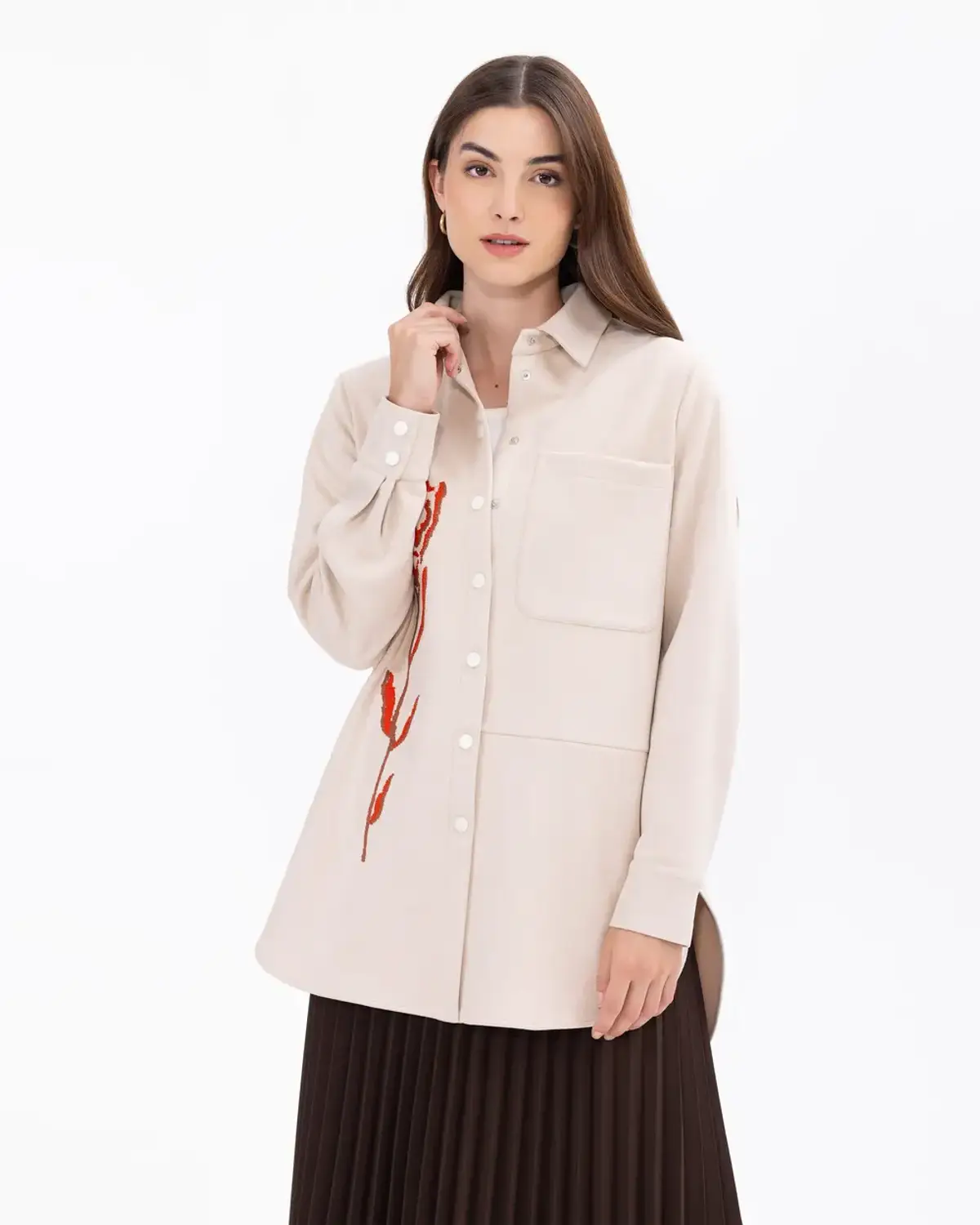 nakış detaylı çıtçıt düğmeli süet gömlek