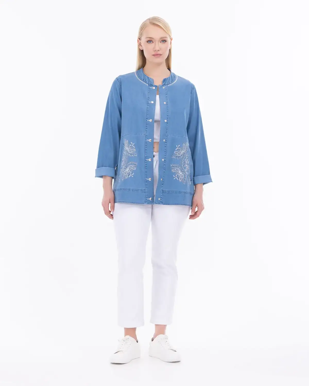 büyük beden nakışlı yuvarlak yaka jean ceket
