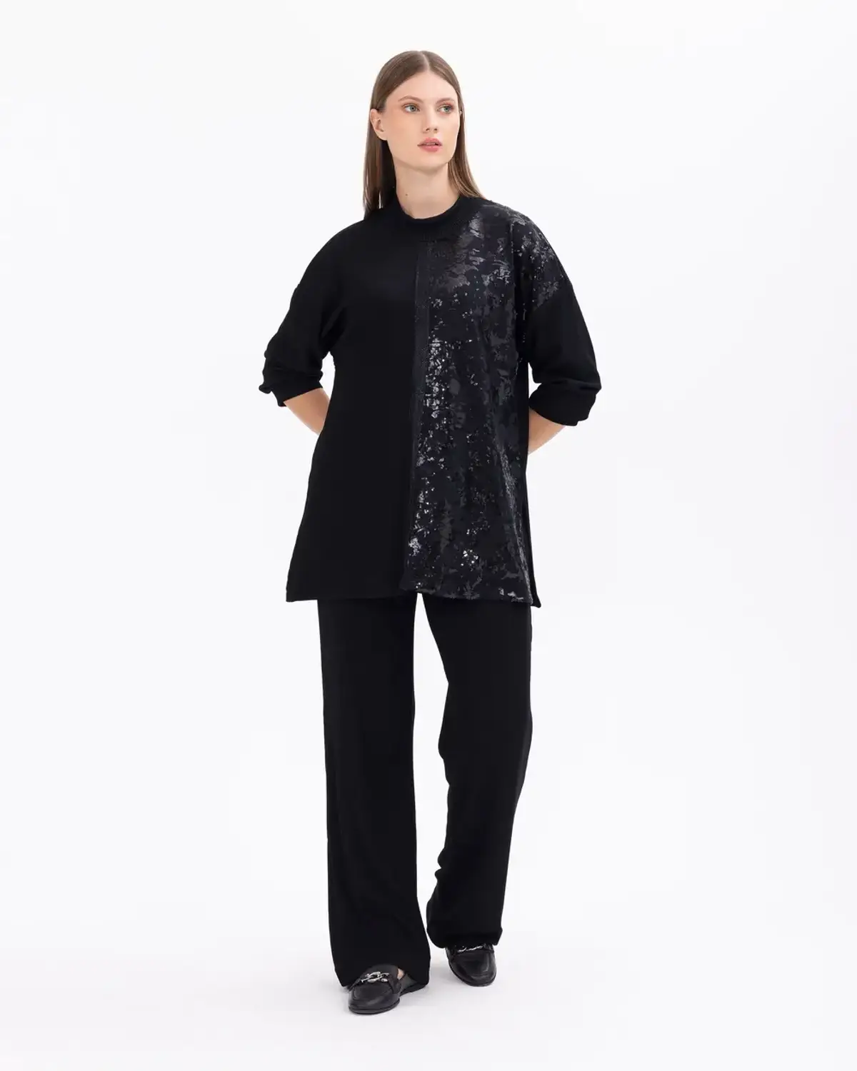 Plus Size Elastic Waist Wide-Leg Trousers for Comfort and Style Suitable for Casual or Special Occasions in Black