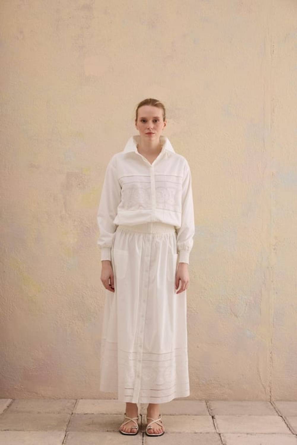 LEVENİA TAKIM BEYAZ