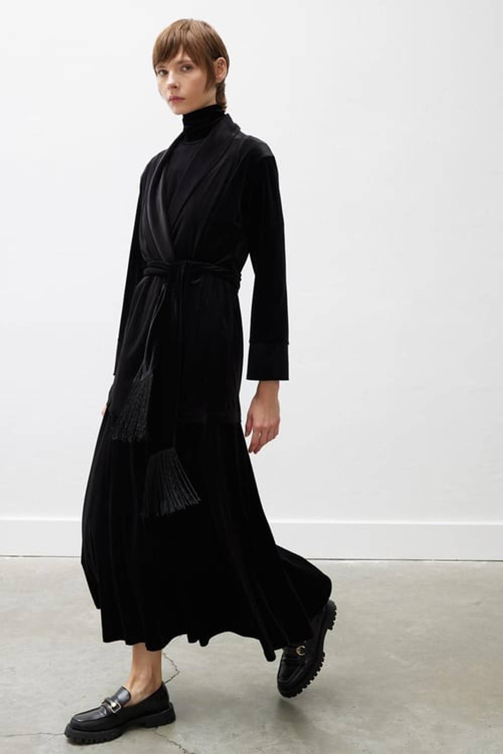 NOEMİ KADİFE ETEK SİYAH