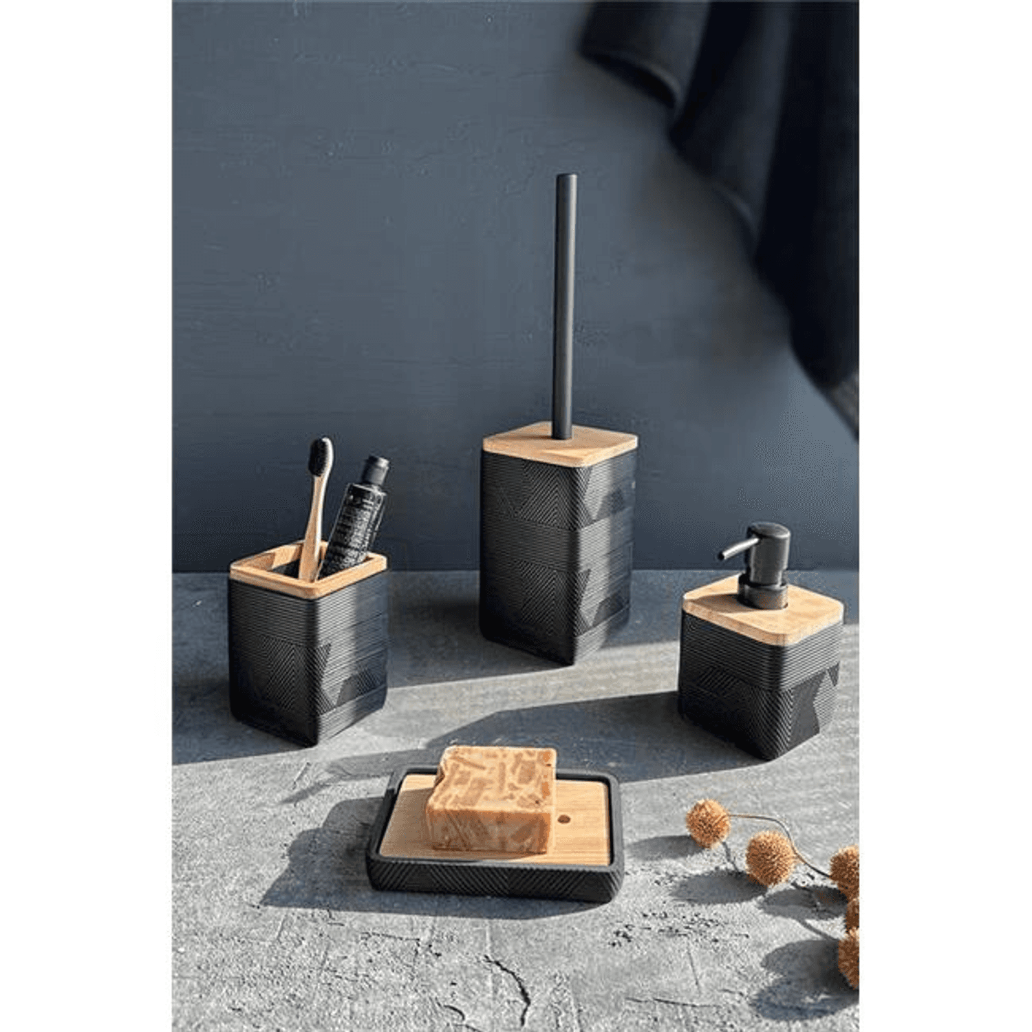 Primanova Madera 4 Parça Banyo Seti Siyah