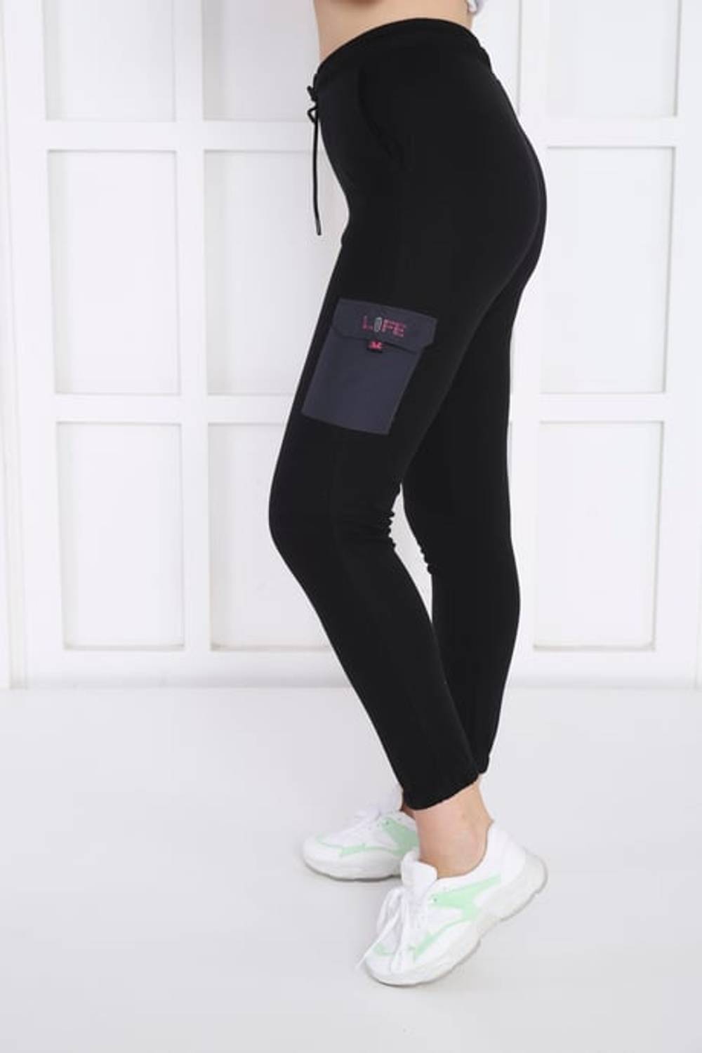 Escetic Black Women's Narrow Elastic Leg Breathable USA Pique Sports Slimfit Sweatpants B1201