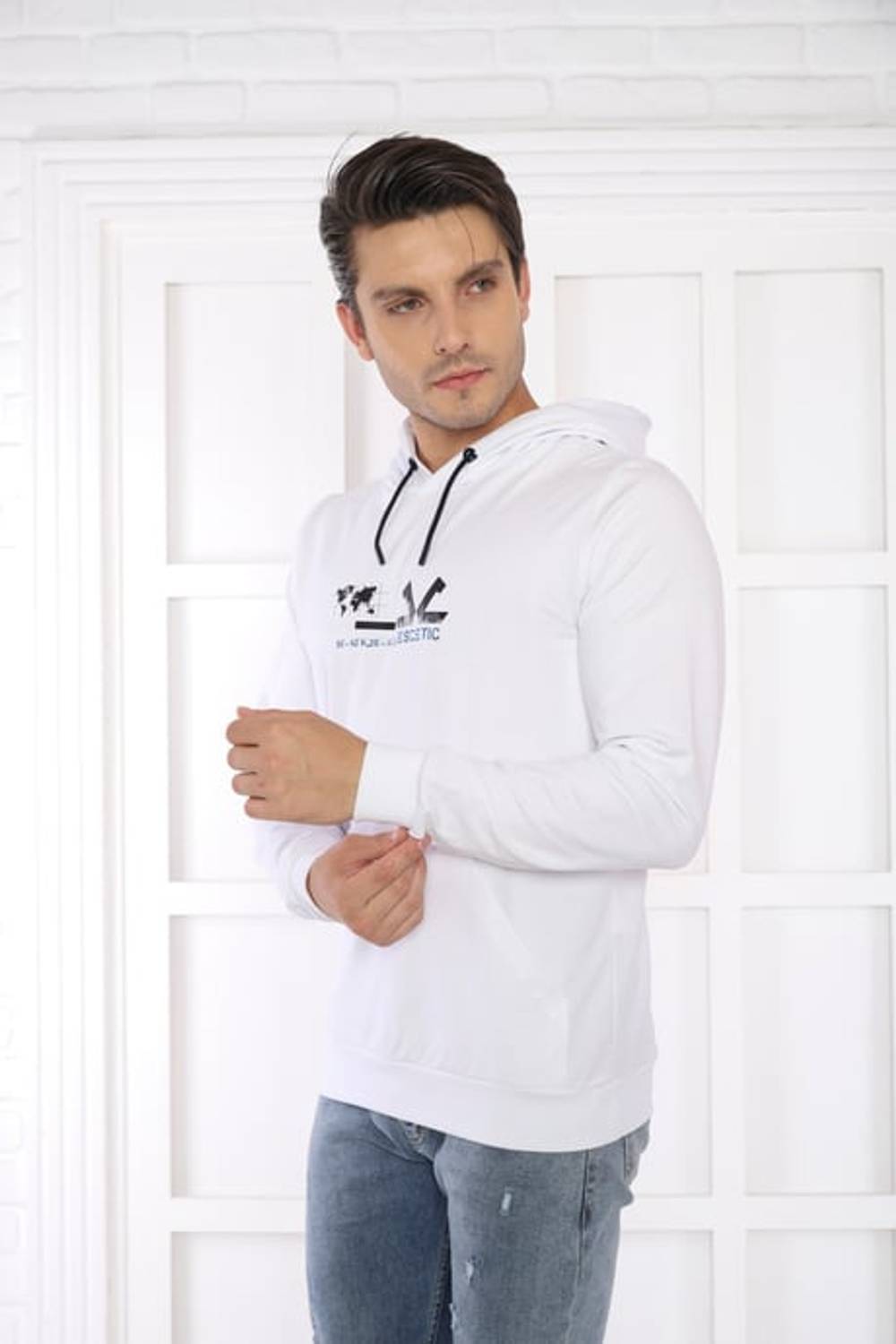 Чоловіча спортивна худі Escetic slimfit з капюшоном, біла з кишенями, з 100% турецького виробництва, комфортна для спорту та повсякденного використання