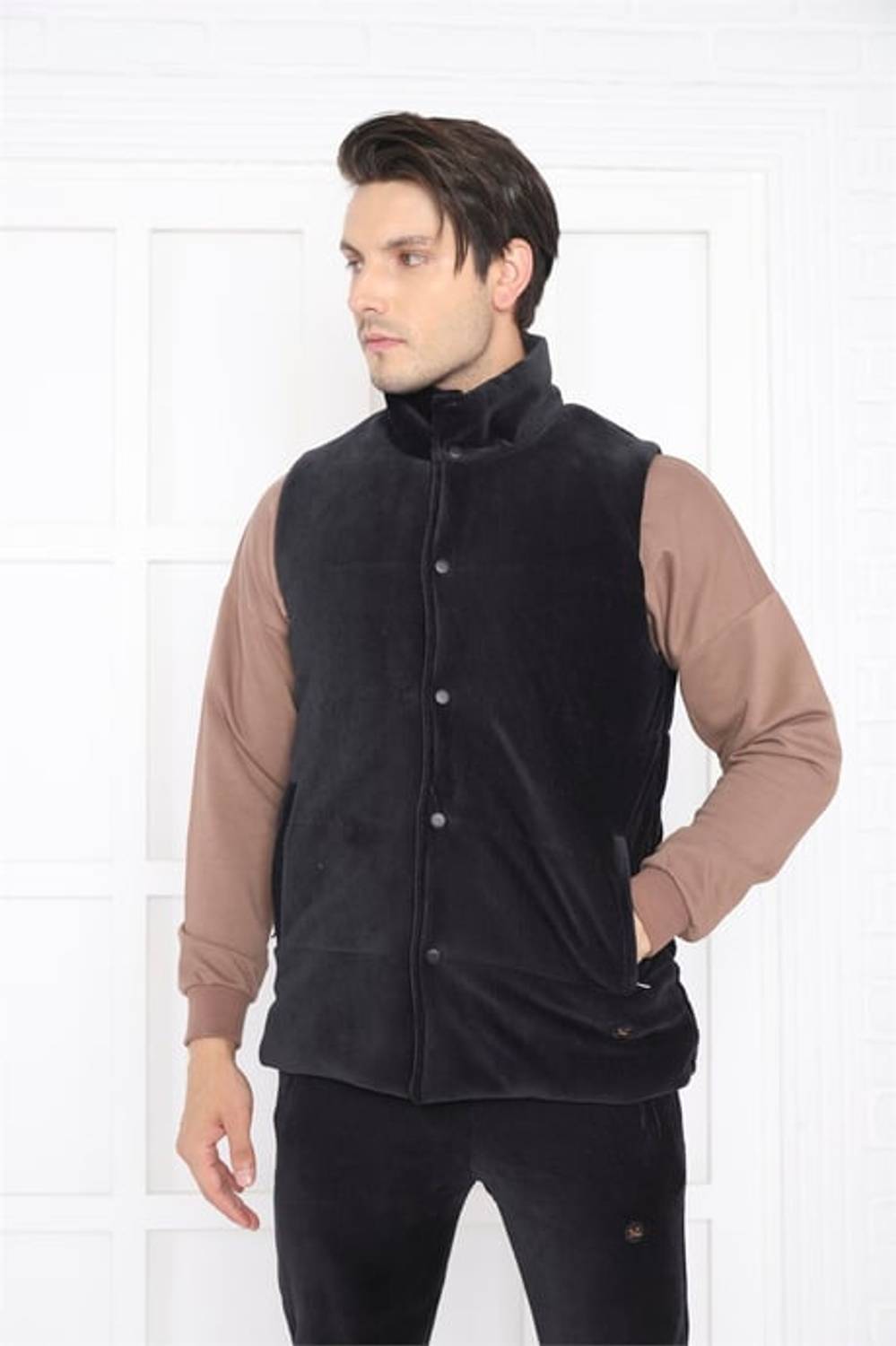 Мужская спортивная худи-тройка Escetic с вельветовыми брюками и жилетом, 4 кармана, slimfit, чёрная, дышащий материал, идеальна для спорта και повседневной носки