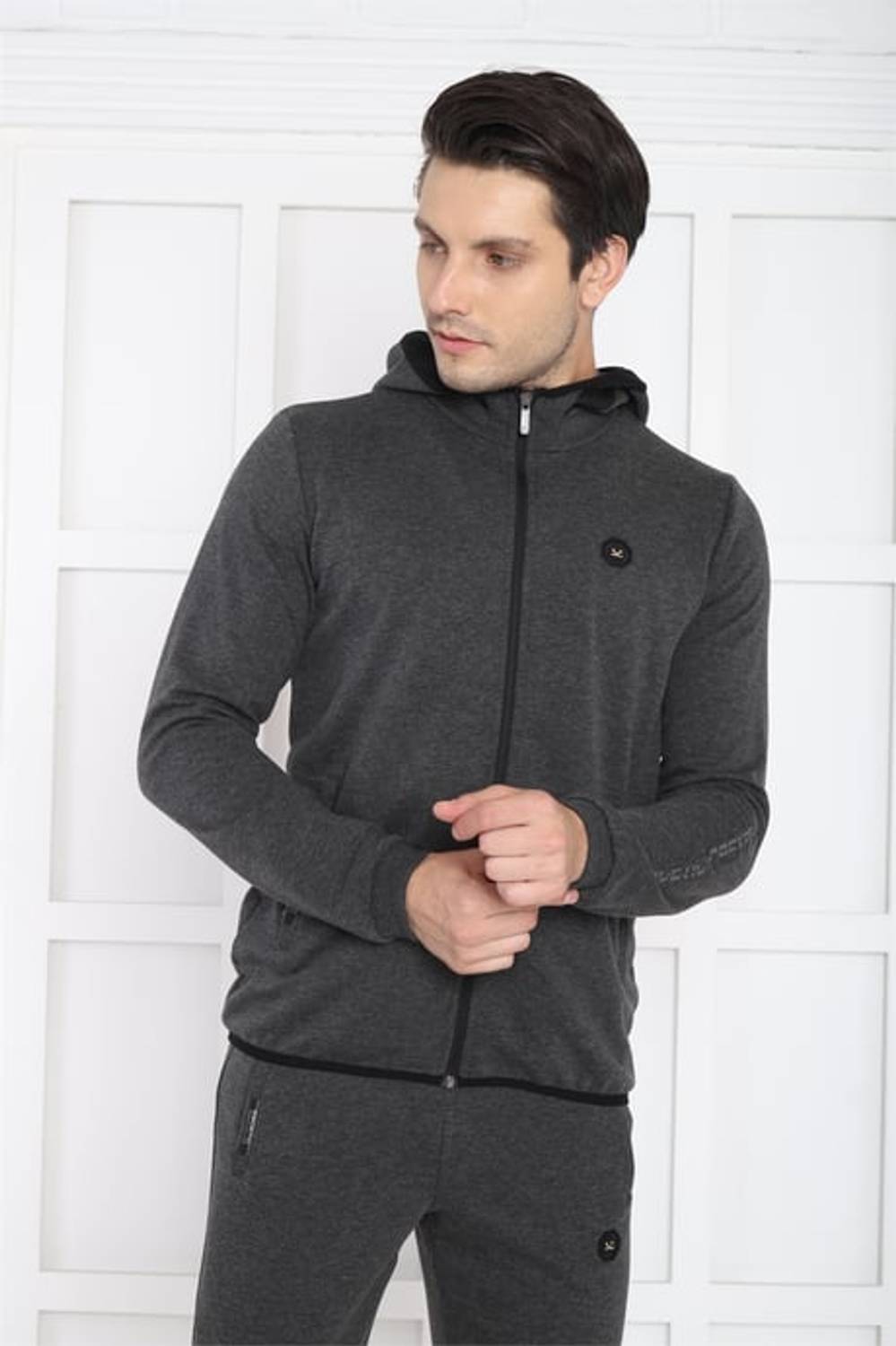 Чоловічий спортивний костюм Escetic з капюшоном, 4 сезони, дихаючий, бавовняний, slimfit, з 4 кишенями, стильний та зручний