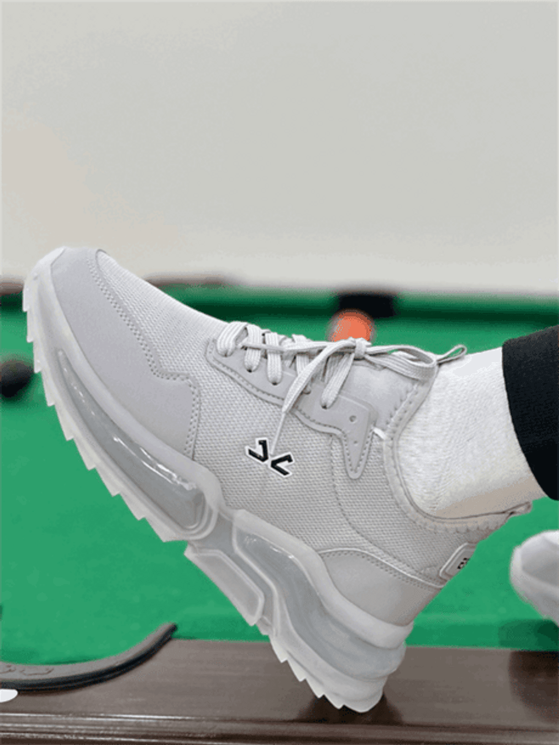 حذاء رياضي رجالي من Escetic باللون الرمادي Anorak Body Summer Gel Sole Sneaker AY0013