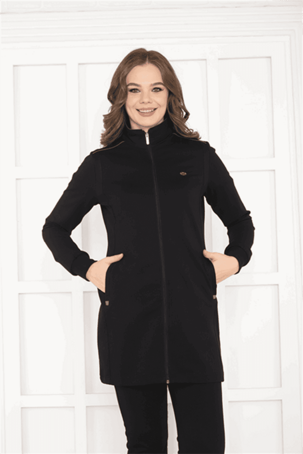 Спортивный комплект для женщин Escetic черный, куртка на молнии, дышащий материал, 4 сезона, 2 кармана, 100% отечественное производство