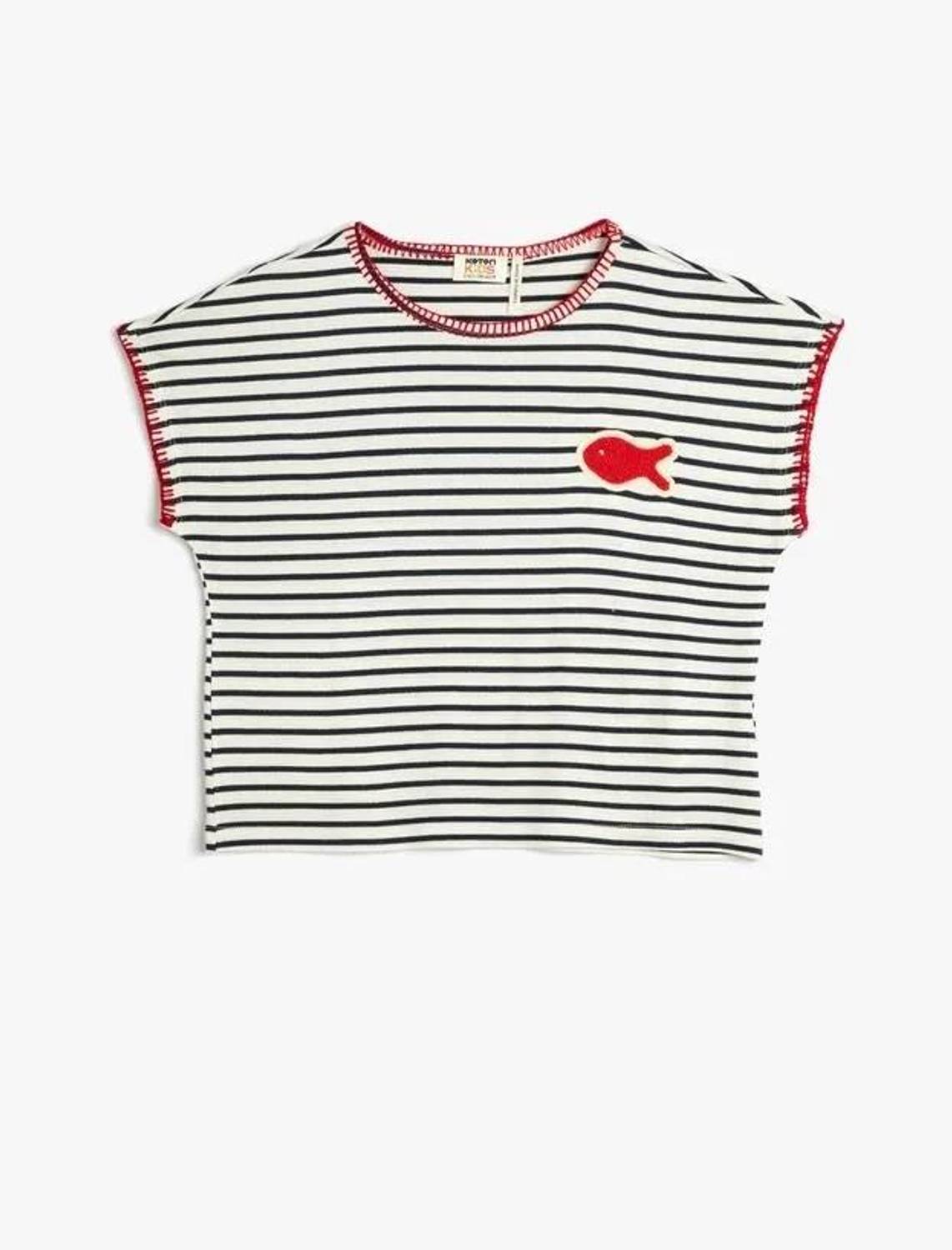 Koton Girls' T-Shirt Crew Neck Short Sleeve Fish Applique Detailed