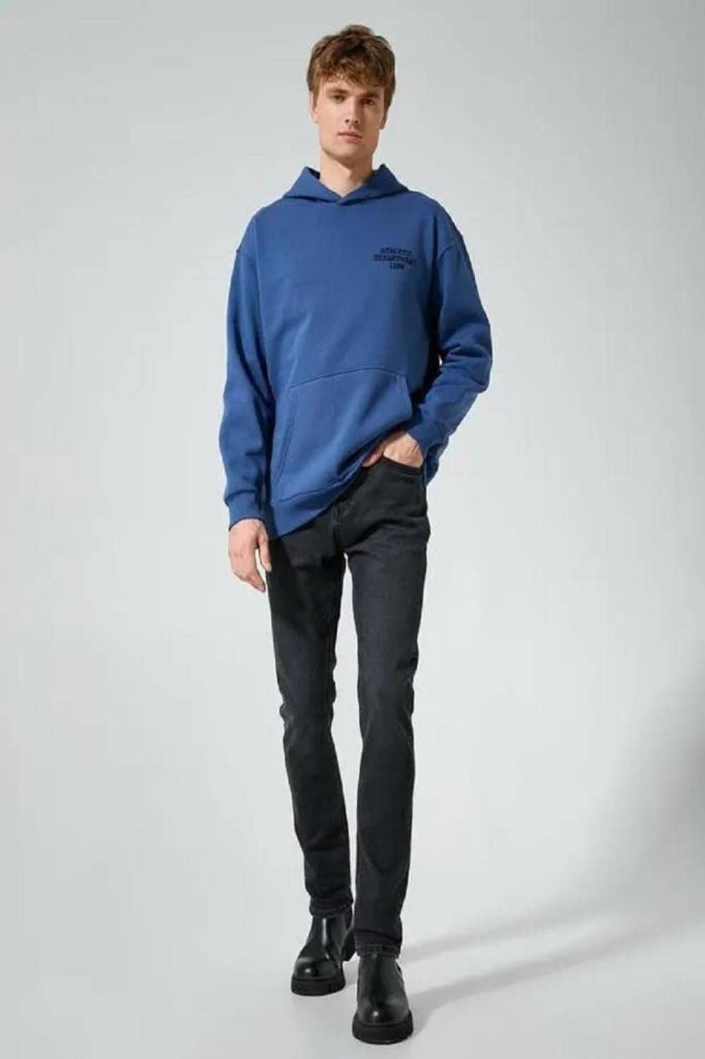 Мужские джинсы Koton антрацитовые, комфортный фасон, зауженные от колена к ankle, идеально сочетаются с рубашками и футболками