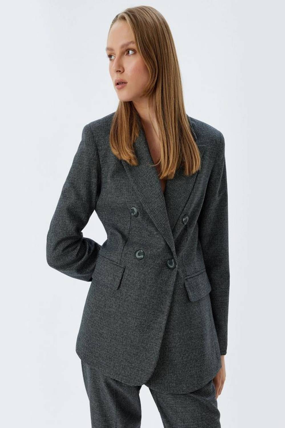 Оверсайз блейзер-короткий піджак з перекритим коміром, кнопками та кишенями, антрацитовий, на розміри 34-42