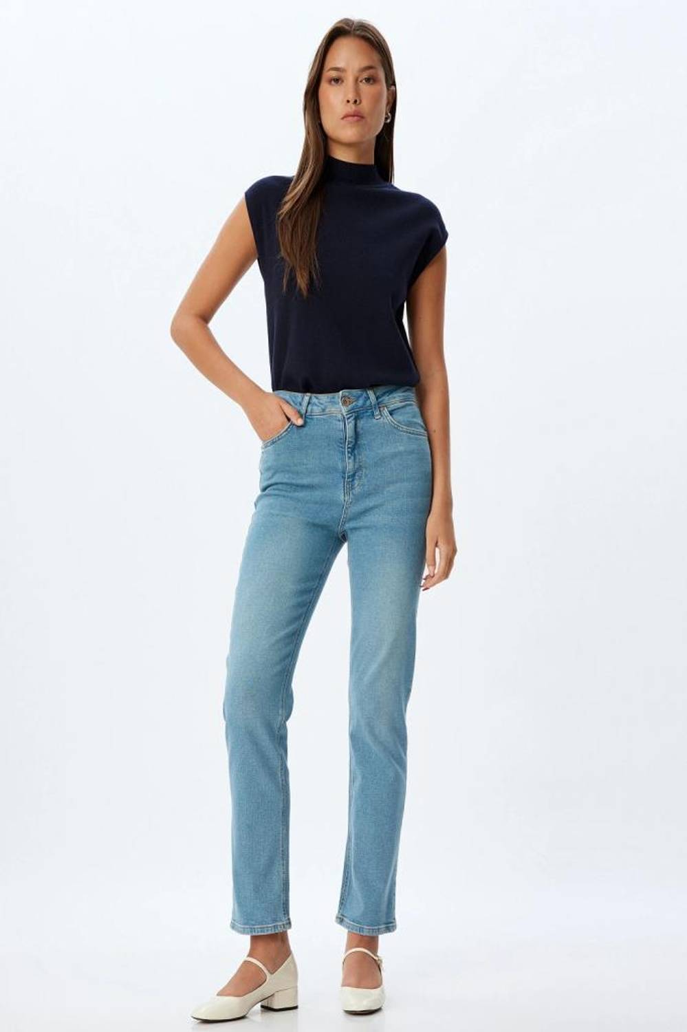 Koton Slim Fit Kot Pantolon Düz Paça Normal Bel Düğmeli Cepli Pamuklu - Slim Straight Fit Jeans