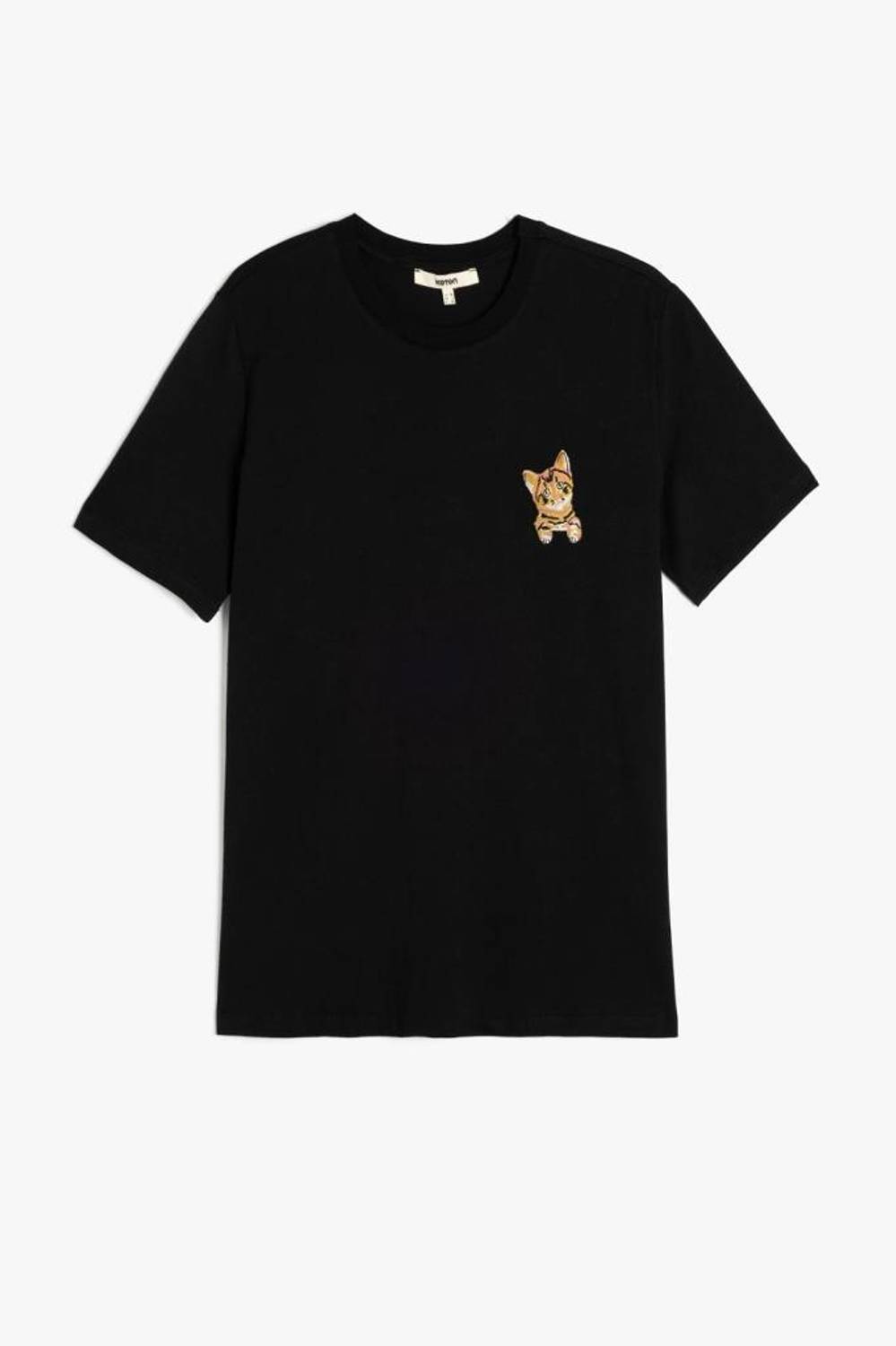 Koton Pamuklu Kedili Nakış Detaylı Kısa Kollu Bisiklet Yaka Tişört