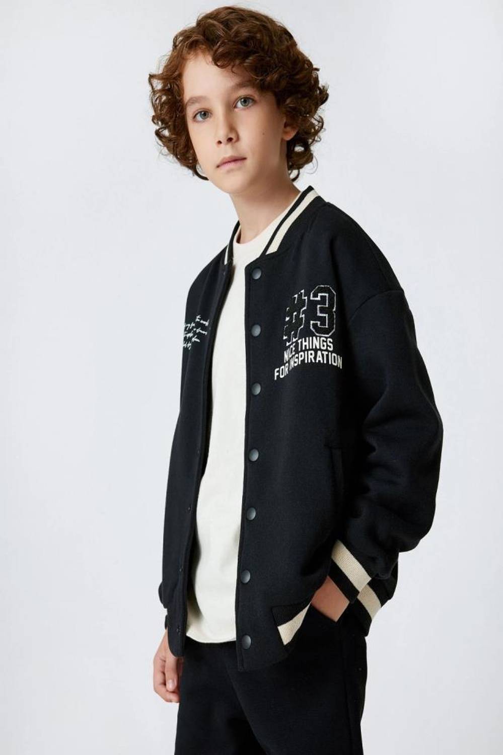 Koton Erkek Çocuk Kolej Ceket Aplike Detaylı Cepli Yuvarlak Yaka