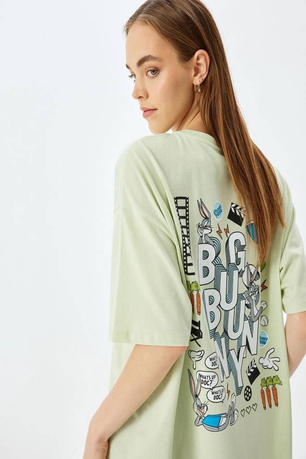 Футболка з малюнком Багза Бані, ліцензія Looney Tunes, ззаду з принтом, 100% бавовна, оверсайз, короткий рукав, стильний та комфортний вибір