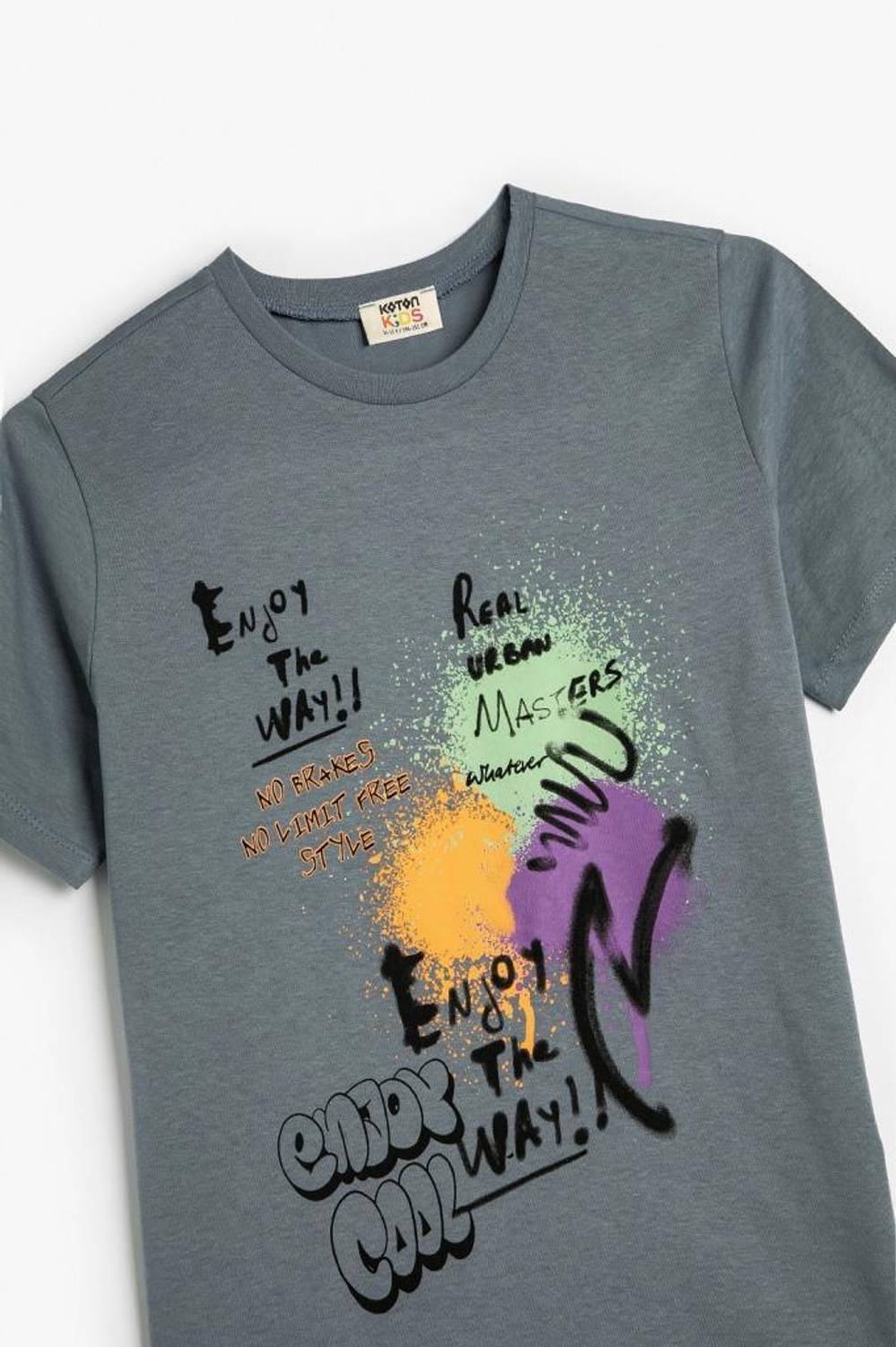 Koton Erkek Çocuk Tişört Kısa Kollu Bisiklet Yaka Grafiti Baskılı Pamuklu