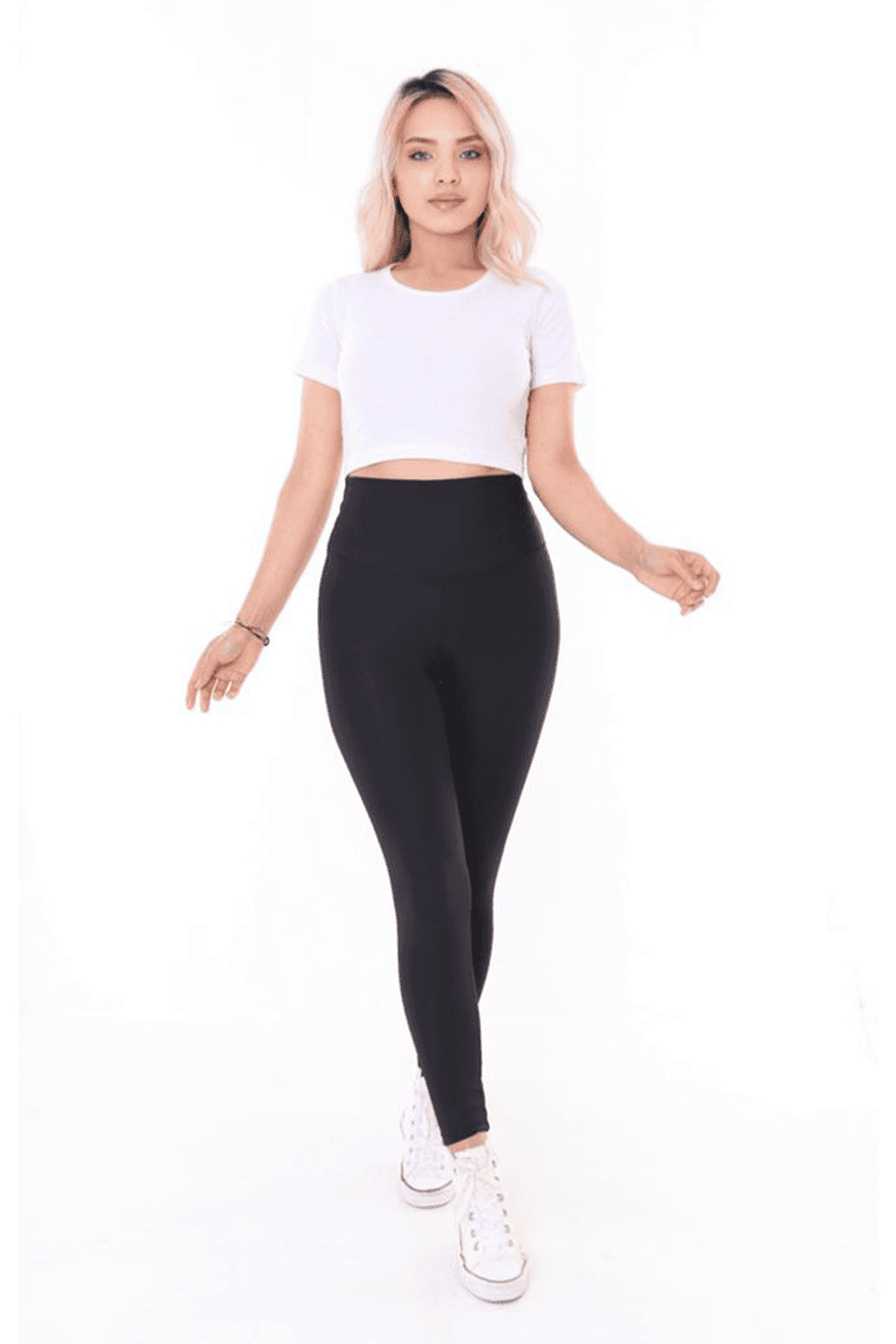 تجهيزات رياضية شاملة بدعم الخصر المرتفع لتمارين النساء، مصنوعة من قماش مرن ومتين، تنفس سريع وراحة استثنائية